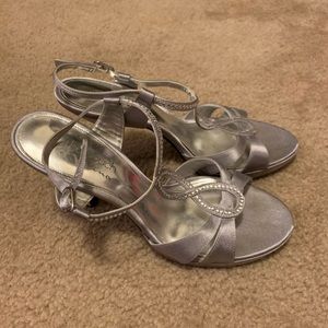 Women’s dress shoes